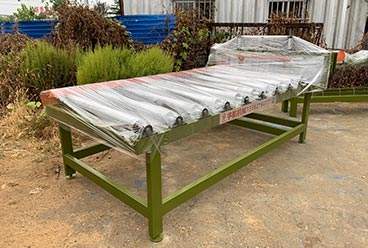 Geelong machinery exported one container：board roller conveyor machine, plywood pneumatic alignment device and square tube for building shed structure to Indone