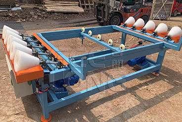 China GEELONG exported D and E grade 0.26mm birch veneer and 9ft glue spreader turnover machine to Indonesia